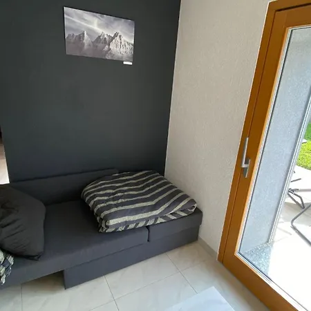 Appartement 2,5 Pieces Et *