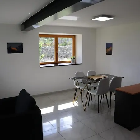 2,5 Pieces Et Appartement Chamoson